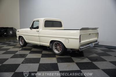 1967 Ford F-100