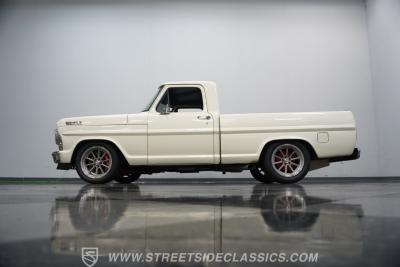 1967 Ford F-100