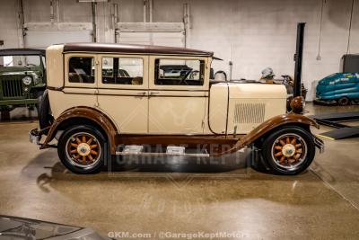 1928 Oldsmobile F-28