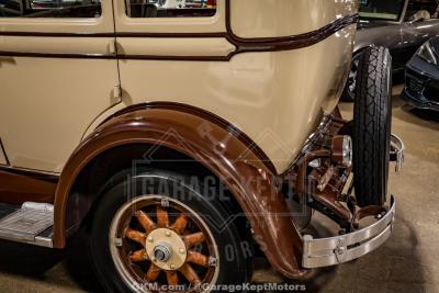 1928 Oldsmobile F-28