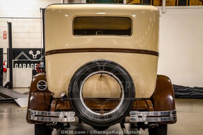 1928 Oldsmobile F-28