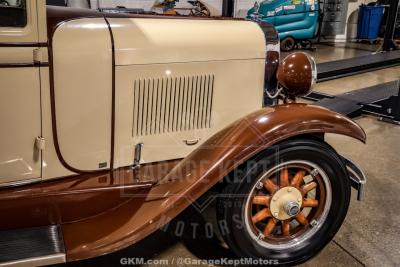 1928 Oldsmobile F-28