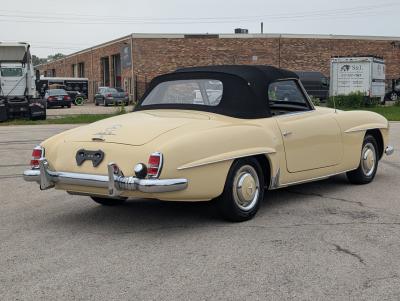 1961 Mercedes - Benz 190SL