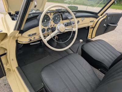 1961 Mercedes - Benz 190SL