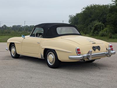 1961 Mercedes - Benz 190SL