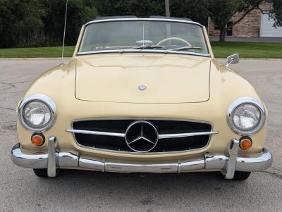 1961 Mercedes - Benz 190SL