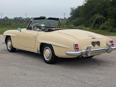 1961 Mercedes - Benz 190SL