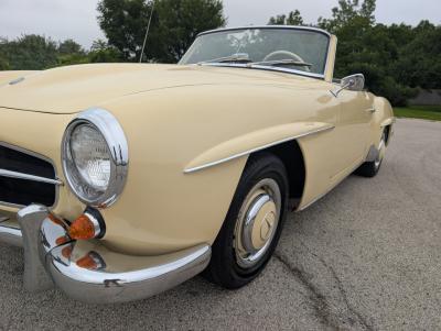 1961 Mercedes - Benz 190SL