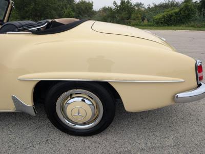 1961 Mercedes - Benz 190SL