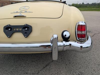 1961 Mercedes - Benz 190SL