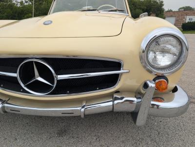 1961 Mercedes - Benz 190SL
