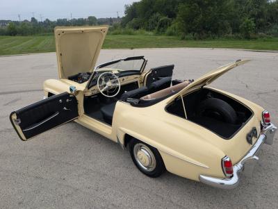 1961 Mercedes - Benz 190SL