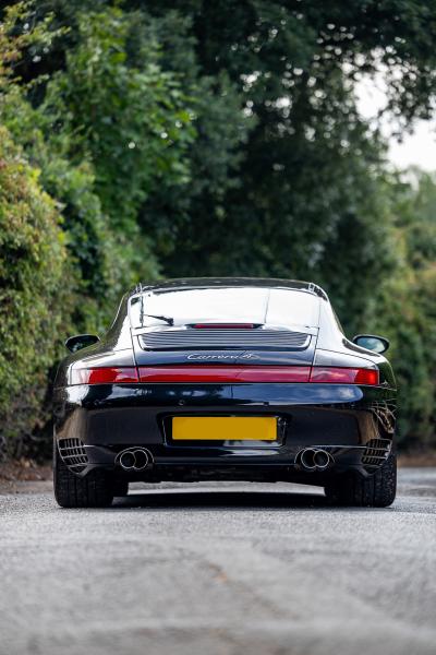 2002 Porsche 911/996 Carrera 4S