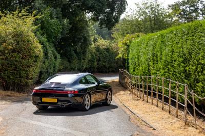 2002 Porsche 911/996 Carrera 4S