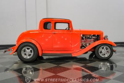 1932 Ford 5-Window Coupe Streetrod