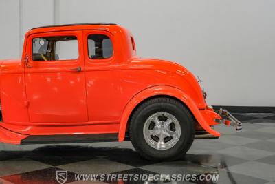 1932 Ford 5-Window Coupe Streetrod