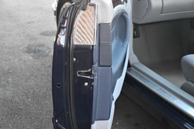 2002 Mercedes - Benz CLK 230 Avantgarde Kompressor