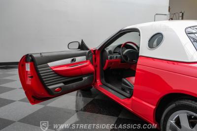 2002 Ford Thunderbird