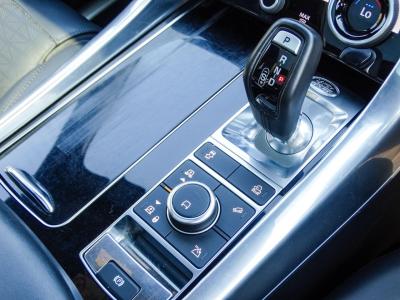 2021 Land Rover 3.0 D300 MHEV Autobiography Dynamic Auto 4WD Euro 6 (s/s) 5dr