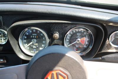 1974 MG B GT