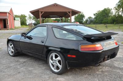 1987 Porsche 928 S4