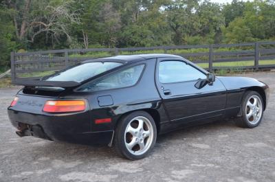 1987 Porsche 928 S4