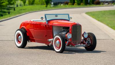 1932 Ford Hot Rod "High-Boy" Roadster