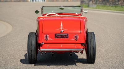 1932 Ford Hot Rod "High-Boy" Roadster
