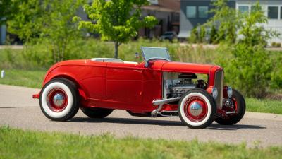 1932 Ford Hot Rod "High-Boy" Roadster