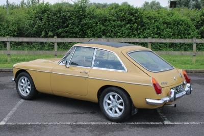 1972 MG B GT V8