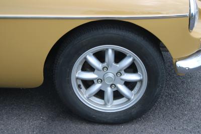 1972 MG B GT V8