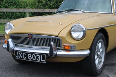 1972 MG B GT V8