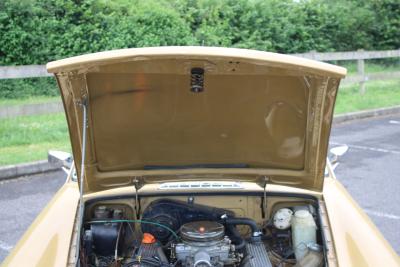 1972 MG B GT V8