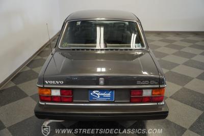 1988 Volvo 240DL