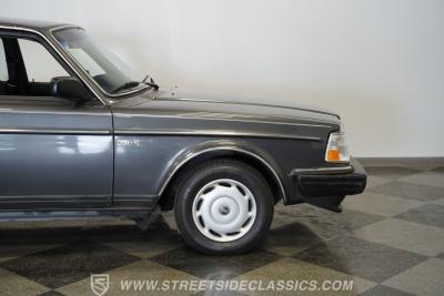 1988 Volvo 240DL