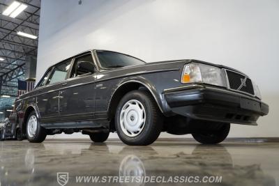 1988 Volvo 240DL