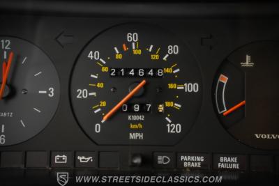 1988 Volvo 240DL