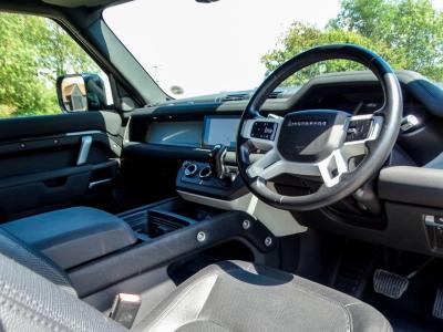 2021 Land Rover 3.0 D250 MHEV X-Dynamic S Auto 4WD Euro 6 (s/s) 3dr
