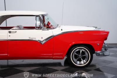 1955 Ford Fairlane Victoria