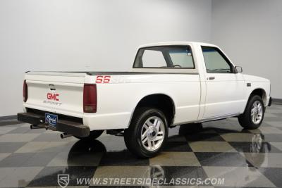 1989 GMC S15 V8 Restomod
