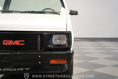 1989 GMC S15 V8 Restomod