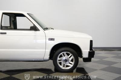 1989 GMC S15 V8 Restomod
