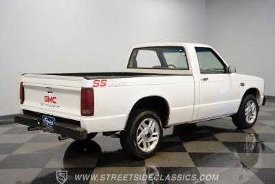 1989 GMC S15 V8 Restomod