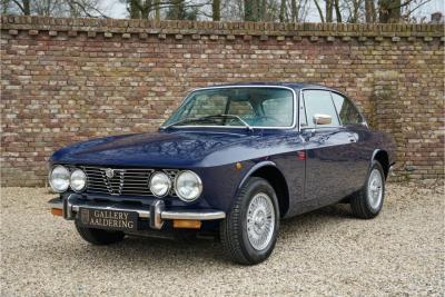 1974 Alfa Romeo GTV 2000 Bertone &ldquo;Blu Ollandese over Naturale&rdquo;