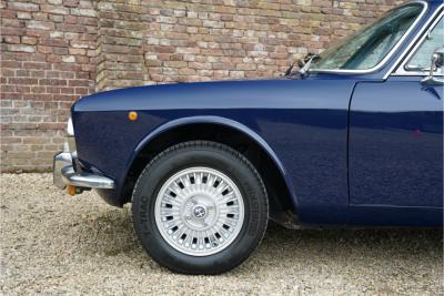 1974 Alfa Romeo GTV 2000 Bertone &ldquo;Blu Ollandese over Naturale&rdquo;