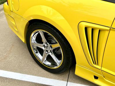 2002 Ford Saleen Mustang