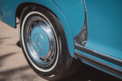 1956 Mercedes - Benz 220a Ponton