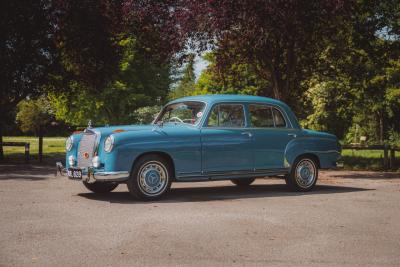 1956 Mercedes - Benz 220a Ponton