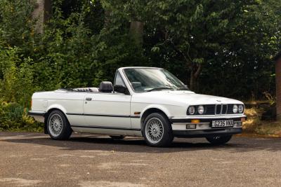 1990 BMW E30 325i Cabriolet