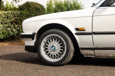1990 BMW E30 325i Cabriolet